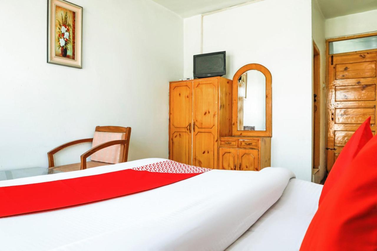 Oyo 72225 Hotel Dilshan Srīnagar Екстериор снимка
