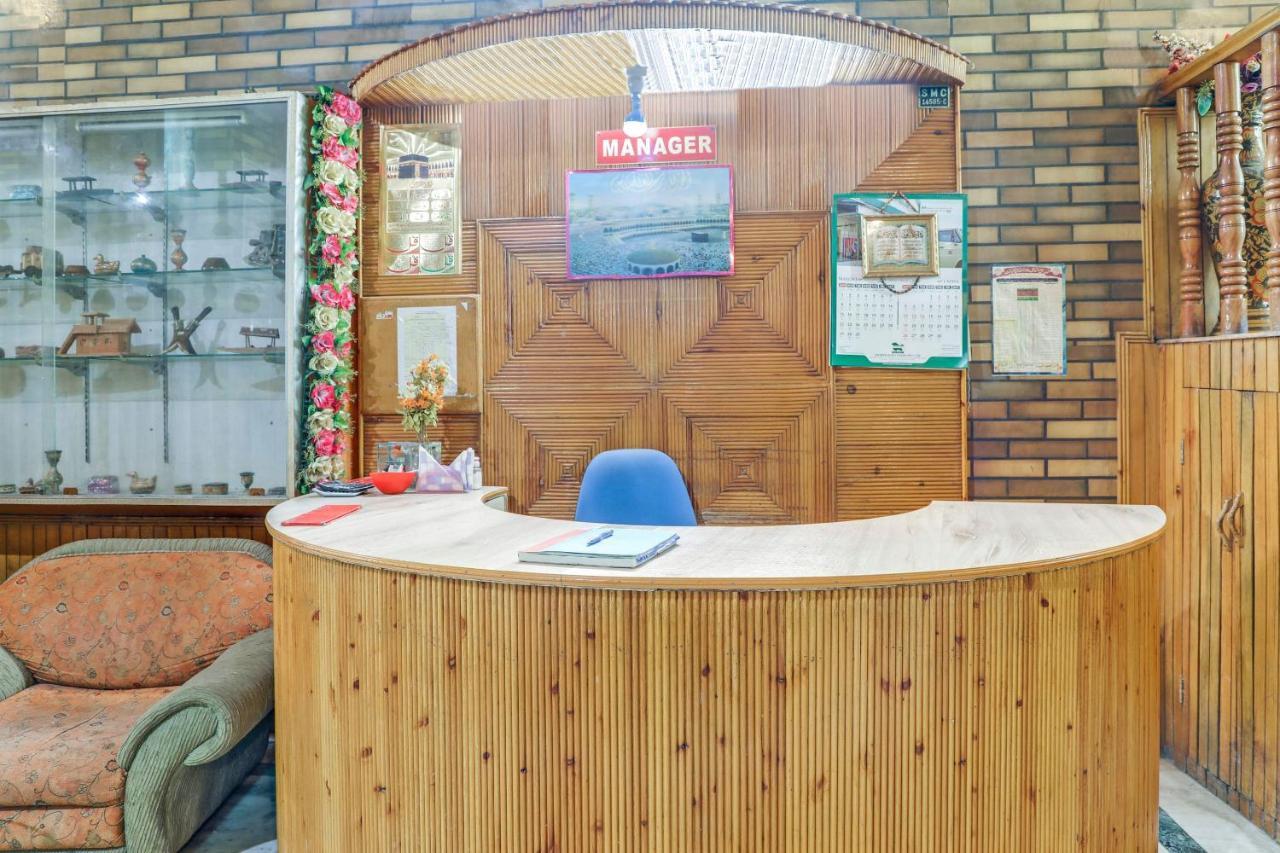 Oyo 72225 Hotel Dilshan Srīnagar Екстериор снимка